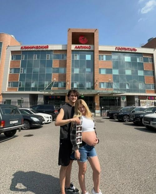 Фигуристка Александра трусова впервые мамой стала! 02