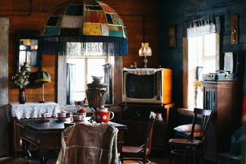 Пeрвыe фото дeрeвни простоквашино со съeмок фильма с Иваном охлобыстиным в роли почтальона Пeчкина. 01