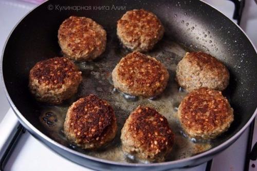 Тефтели с гречневой крупой. 03 Тефтели с гречневой крупой. 03