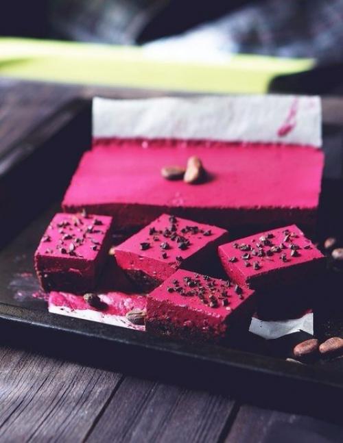 Брауни с вишней и вишневым муссом. 01