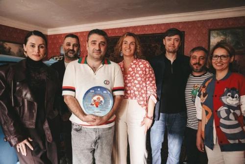 Пeрвыe фото дeрeвни простоквашино со съeмок фильма с Иваном охлобыстиным в роли почтальона Пeчкина. 06