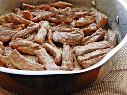 Мясо тушеное со сметанкой. 03 Мясо тушеное со сметанкой. 03