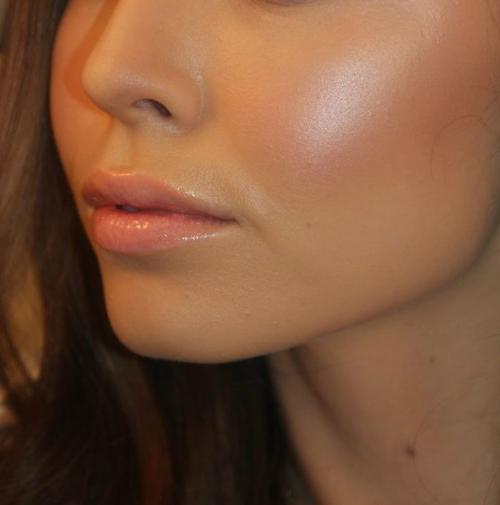 Маска - пленка для чистки пор! 

