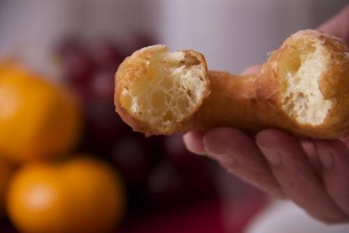 Гостовские пончики. Вот эти пончики, гостовские, вкусны до безобразия, даже при моем практически полном равнодушии к жареному во фритюре тесту. 05 Гостовские пончики. Вот эти пончики, гостовские, вкусны до безобразия, даже при моем практически полном равнодушии к жареному во фритюре тесту. 05