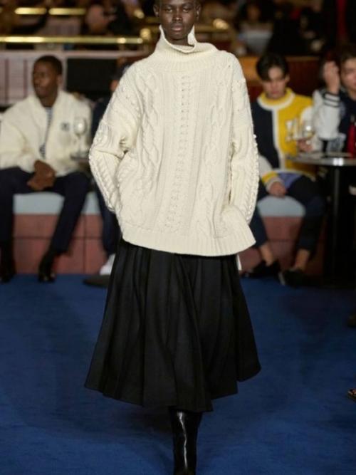 Предлагаю забрать тренд на вязаную одежду в осенний сезон. 04