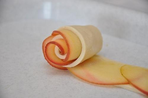 Розы из яблок в тесте. 06 Розы из яблок в тесте. 06