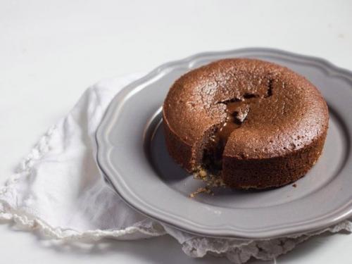 Шоколадный фондан с карамелью. 08