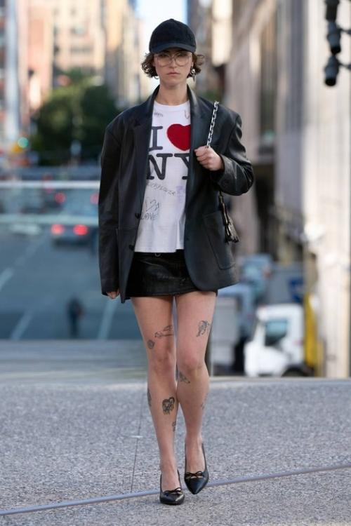 Очень понравился показ Coach - как будто действительно что-то новенькое у бренда. 02