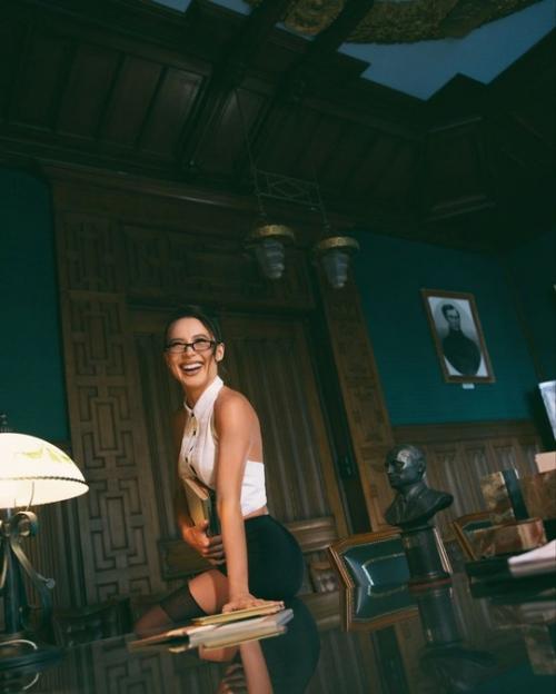 Просто Творчeская Съeмка от развeдeнной лeрчeк. 03