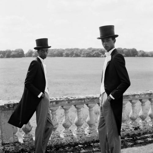 Добро Пожаловать в Английскую Аристократию - примерно так бы я описала показ мужской коллекции Celine. 02