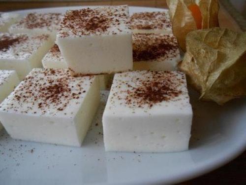 Сладкая радость для фигуры: творожный зефир.