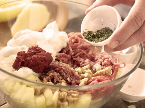 Фаршированный картофель.  Ингредиенты: 04