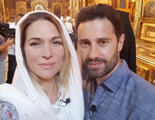 Счастливый папа и муж Антон макарский. 05