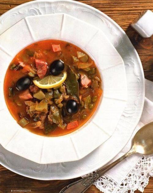 Тор - 6 рецептов отменных мясных солянок.