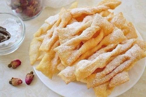 Хворост на кефире.