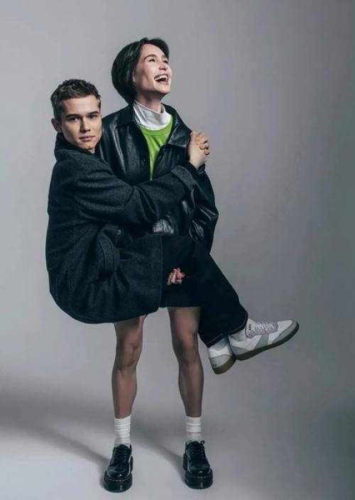 Звезда Слова Пацана Рузиль минекаев и его жена Азиза бекманова снялись в совместной фотосессии и дали интервью. 01