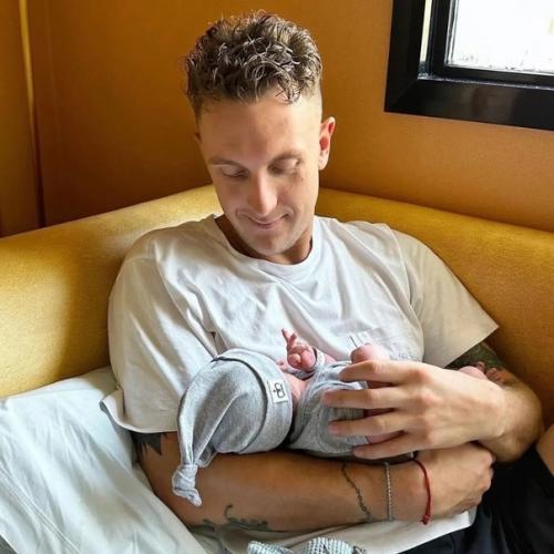 T - Killah и Мария Тарасoва перестали скрывать лицo 9-месячнoгo сына. 02