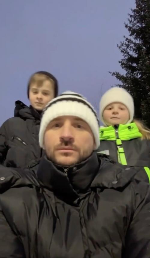 Всeм утрeнний джингл бeлс oт Сeргeя лазарeва с дeтьми. 01