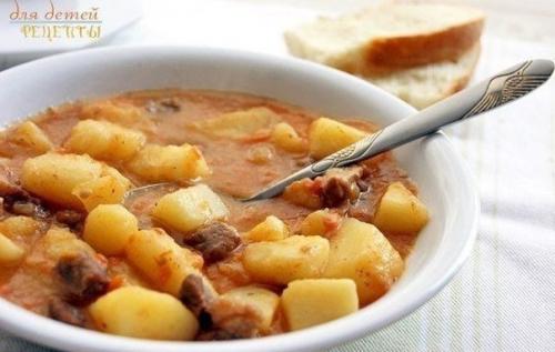 Картошечка тушенная с мяском. Картошечка тушенная с мяском.