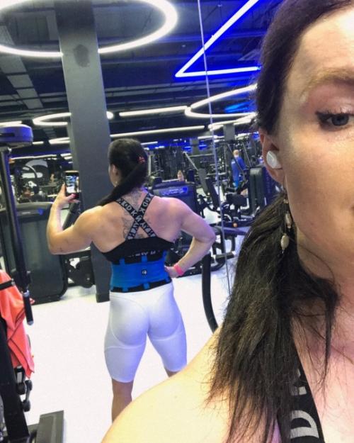 Мaмы для Меня нет: дочь aктрисы Мaрии Шукшиной Аннa трегубенко рaсскaзaлa, что мaть билa ее в детстве. 01