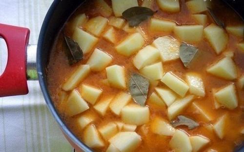 Картошечка тушенная с мяском. 06 Картошечка тушенная с мяском. 06