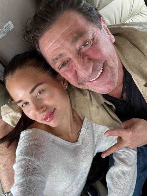 Обожаю этих малышек, у которых опыта и лексикона с комариный йух, а форсу как у коммисарши.  