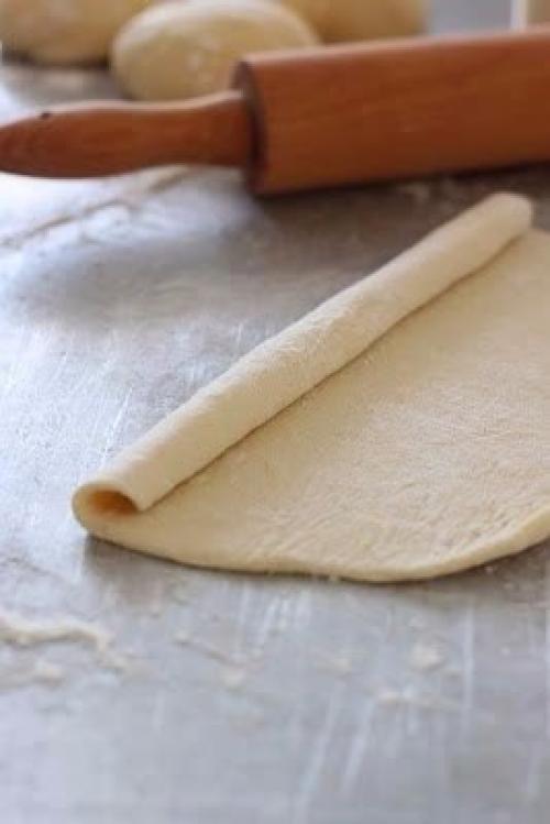 Хачапури по-аджарски.  Ингредиенты: 02 Хачапури по-аджарски.  Ингредиенты: 02