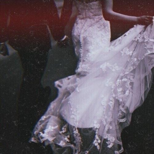 Поверь, я знаю, как ведёт себя влюблённый мужчина и как ведёт себя мужчина, который делает вид, что любит. 02