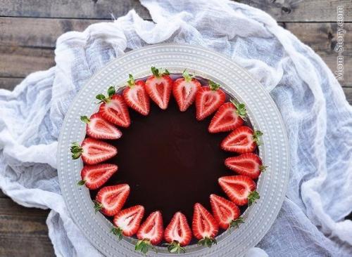 Торт микадо.   Торт с тоненькими сметанными коржами и невероятно вкусным кремом с вареной сгущенкой и шоколадным заварным кремом. 08 Торт микадо.   Торт с тоненькими сметанными коржами и невероятно вкусным кремом с вареной сгущенкой и шоколадным заварным кремом. 08