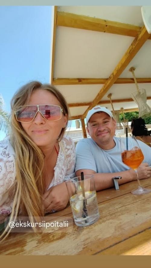 Андрей гайдулян вместе с новой девушкой Ириной учится готовить блюда итальянской кухни. 

