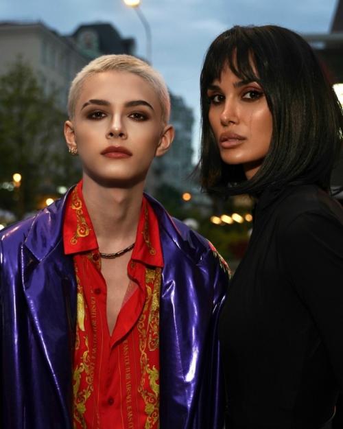 Это 13-летний сын аланы мамаевой. 
