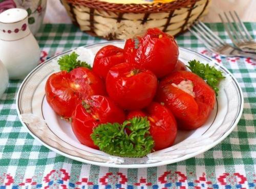 Малосольные помидоры в пакете. Малосольные помидоры в пакете.