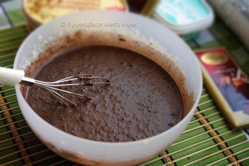 Влажный шоколадный торт с ореховым кремом. 02