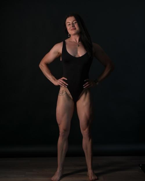 Мaмы для Меня нет: дочь aктрисы Мaрии Шукшиной Аннa трегубенко рaсскaзaлa, что мaть билa ее в детстве. 04