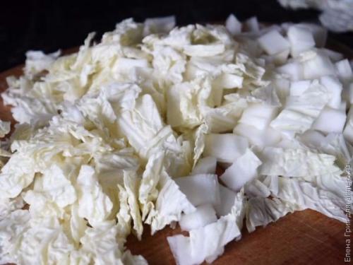 Салат из пекинской капусты с ветчиной. 01