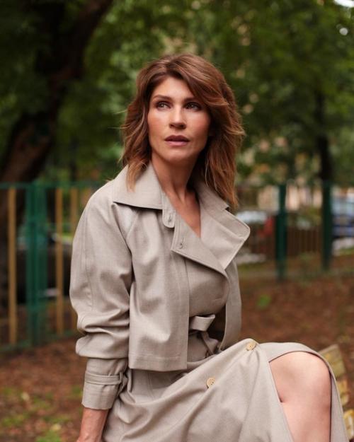 А вам нравится эта актриса? 02