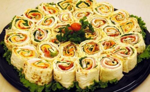 10 рецептов рулетиков из лаваша.

