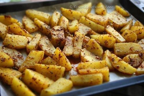 Запеченный картофель по-турецки.