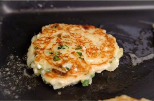 Картофельные оладьи с сыром. 04