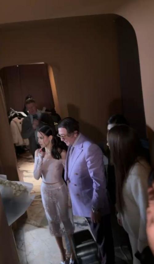 На фоне слухов о расставании Аврора киба вышла в свет вместе с Григорием Лепсом. 01