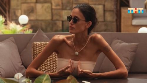 Алана мамаева шокировала зрителей своей худобой: звезда рассказала о проблемах с питанием. 02