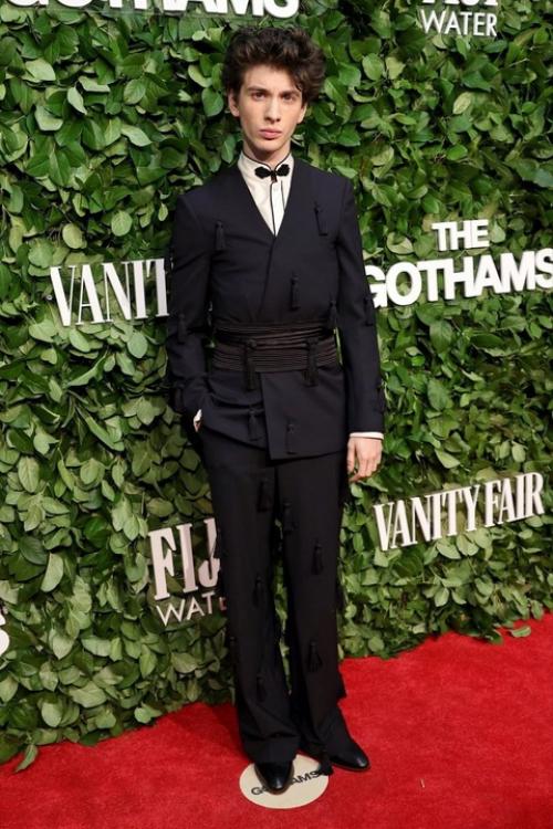 Наш Тимоти Шаломе Марк эйдельштейн встретился с ненашим. 03