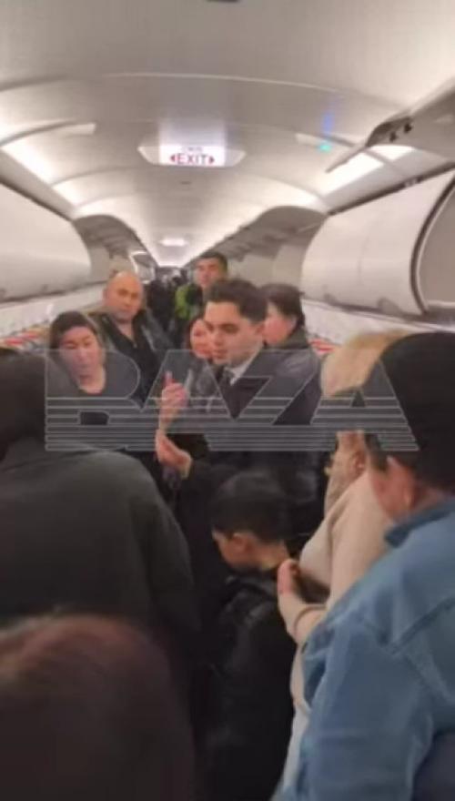 Россияне самолёт в Казахстане захватили. 01