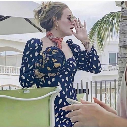 Вау, как же певица Адель похудела. 03