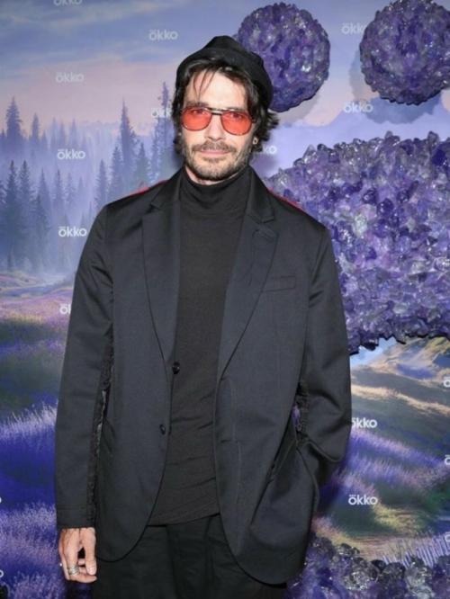 Максим Матвеев стал настоящей звездой за рубежом: его видео покорили тысячи иностранных пользователей.

