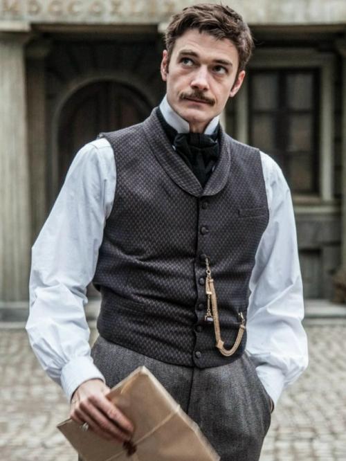 Максим Матвеев стал настоящей звездой за рубежом: его видео покорили тысячи иностранных пользователей. 02