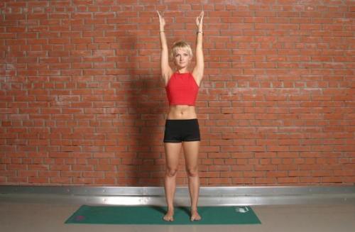 В том случае, если вы хотите, чтобы мышцы ног были подтянутыми и упругими, этот комплекс упражнений нужно выполнять 3-4 раза в неделю. В том случае, если вы хотите, чтобы мышцы ног были подтянутыми и упругими, этот комплекс упражнений нужно выполнять 3-4 раза в неделю.