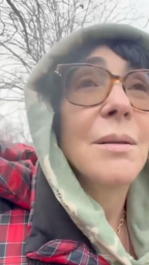 Лолита Милявская к врачам из-за курeния попала. 01