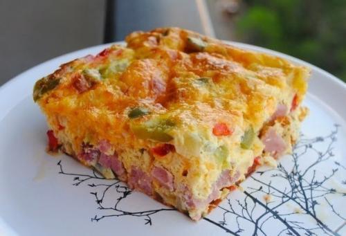 Омлет по - денверски, запеченный в духовке. Омлет по - денверски, запеченный в духовке.