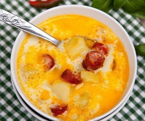 Суп с копчеными колбасками? Суп с копчеными колбасками?